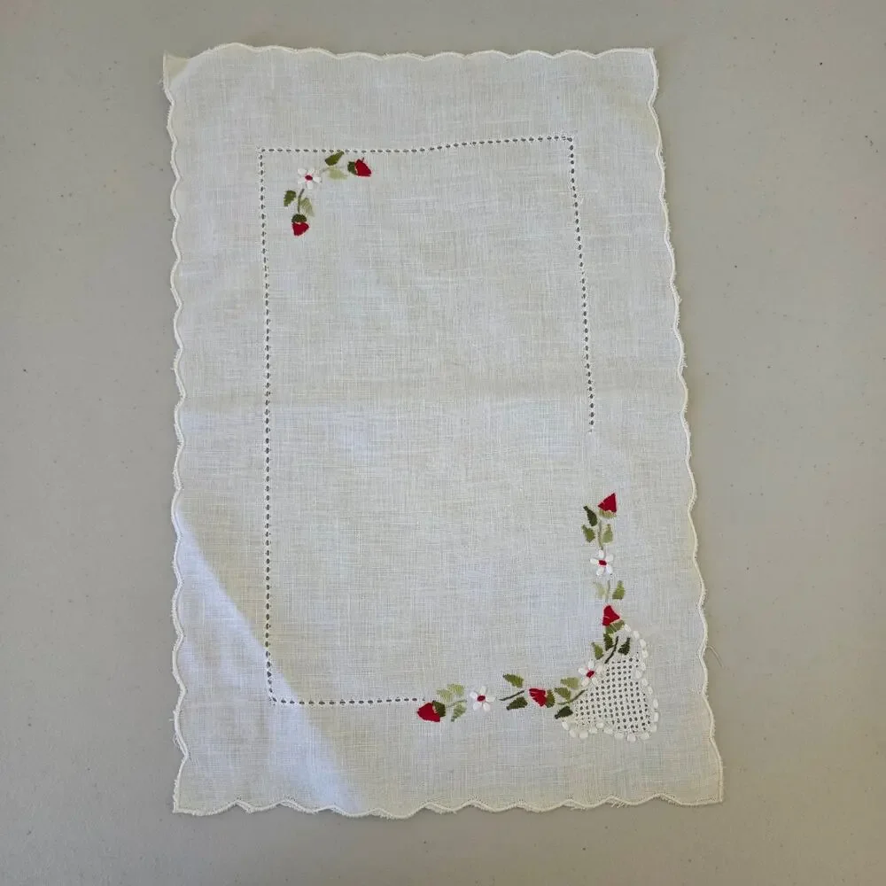 Vintage White Linen Embroidered Doily Placemat Red Flowers Cutwork Lace Edge